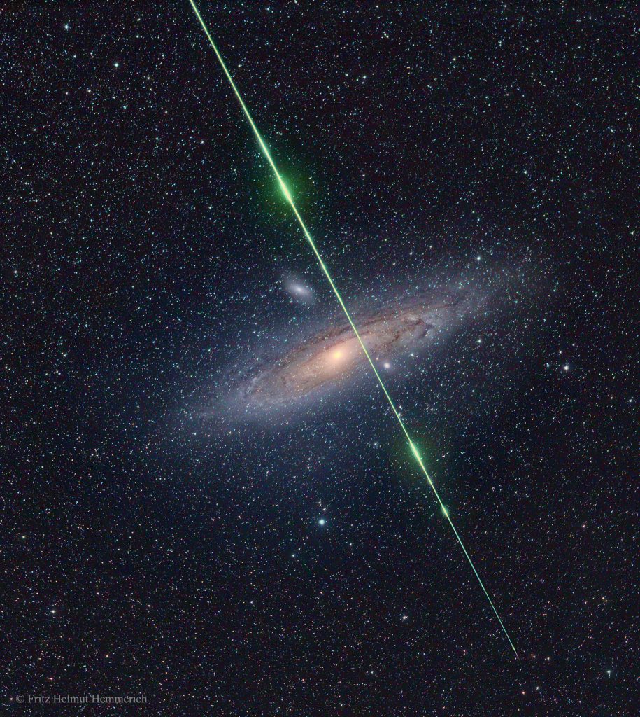  Meteor breaking entering Earth's atmosphere
